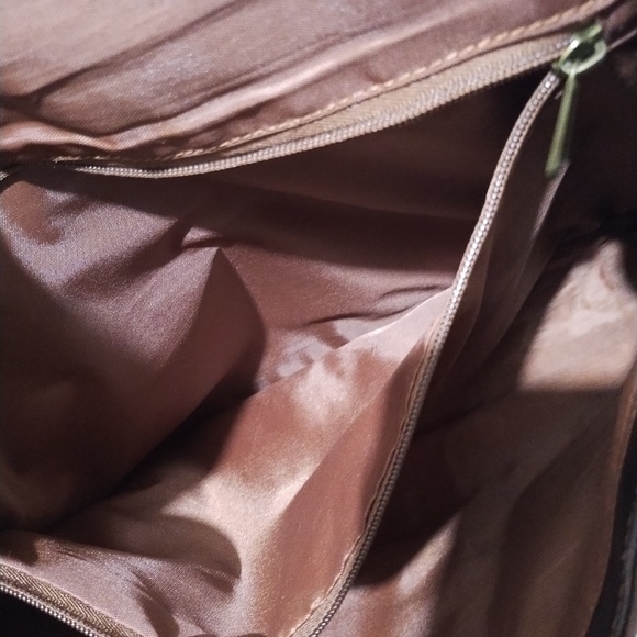 Wilson leather Messenger Bag - Picture 8 of 16